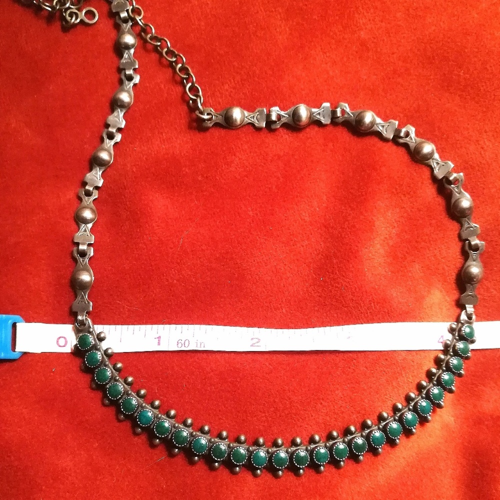 Vintage Zuni Petit Point green turquoise necklace